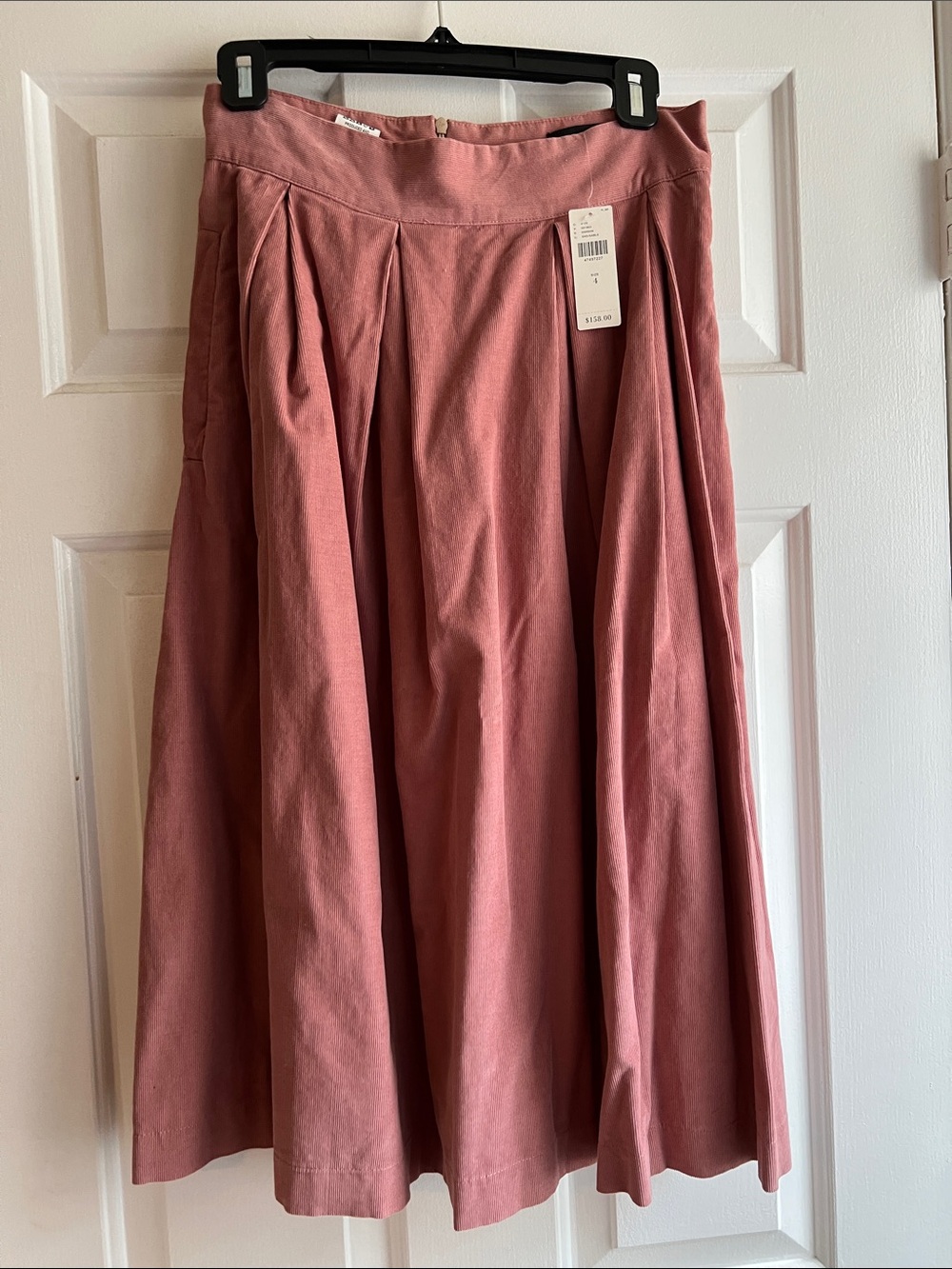 Classic Pleated Midi Skirt in Dusty Rose